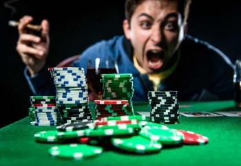 Are you a Poker Problem? The 5 Worst Types of Poker Players