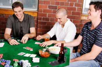 Playing Poker with Friends Can Be Fun Playing Poker with Friends Can Be Fun